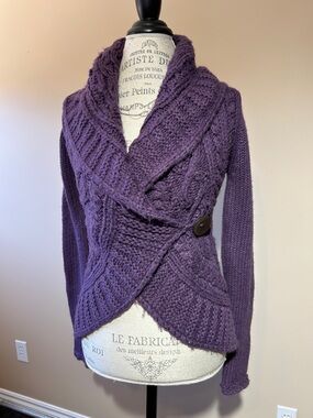 Cable Knit Cardigan, Criss-crossed, Toggle Closure, Purple (size medium)